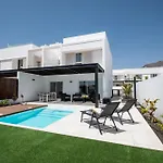 Serena 38 - Heated Pool, Sea Views, Ac, High Speed Internet فيلة بلايا بلانكا