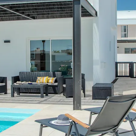 Serena 38 - Heated Pool, Sea Views, Ac, High Speed Internet * 플라야블랑카